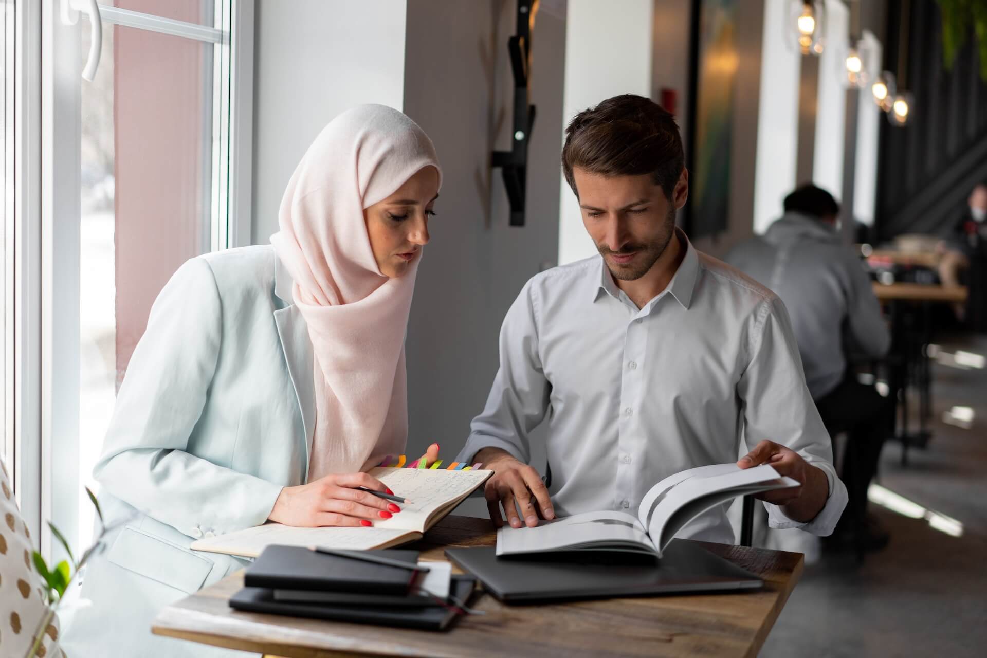 How Arabic Language Courses Can Boost Your Career